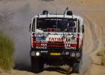 Dakar 1990 - při přejímkách přišly obě tovární Tatry o sluneční clony, po nichž zůstaly jen jejich držáky.